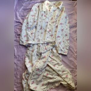 Vintage Floral Robe